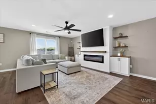 506 Rifle Ridge Dr, Wentzville, MO 63385 - Photo 2