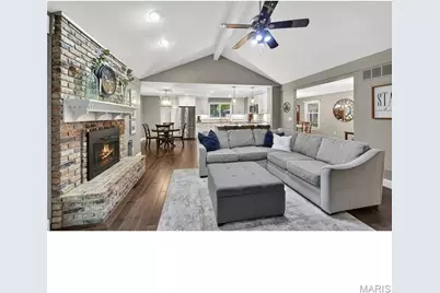 15580 Clover Ridge Drive, Chesterfield, MO 63017 - Photo 8