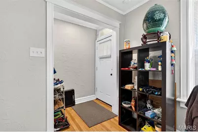 4953 Chippewa Street, Saint Louis, MO 63109 - Photo 2