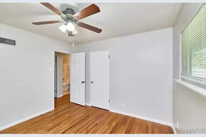 1960 Parker Road, Florissant, MO 63033 - Photo 18