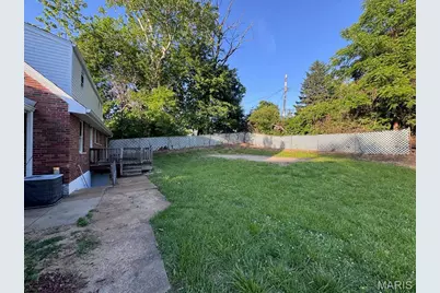 3508 Saint Henry Lane, Bel-Ridge, MO 63121 - Photo 24