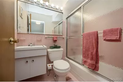 8901 Larchwood Court, Saint Louis, MO 63126 - Photo 30