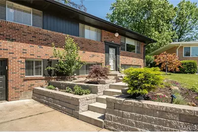 8901 Larchwood Court, Saint Louis, MO 63126 - Photo 4