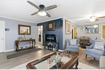 328 S Dellwood Drive, Ferguson, MO 63135 - Photo 6