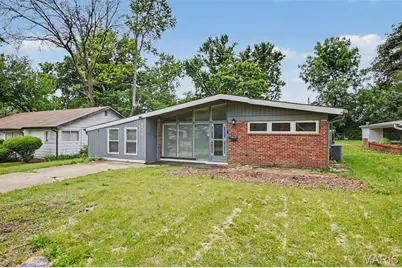 8408 Chalons Court, Saint Louis, MO 63134 - Photo 1