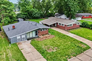 8408 Chalons Ct, Saint Louis, MO 63134 - Photo 16