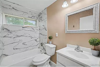 8408 Chalons Court, Saint Louis, MO 63134 - Photo 8