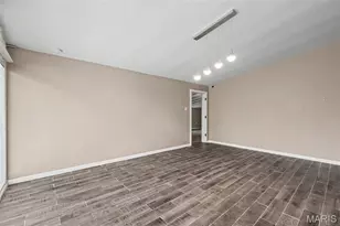 8408 Chalons Ct, Saint Louis, MO 63134 - Photo 4