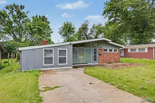 8408 Chalons Ct, Saint Louis, MO 63134 - Photo 2