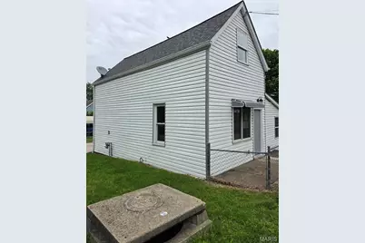 419 Little Broadway Street, Mehlville, MO 63125 - Photo 2