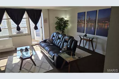 210 N 17th Street #906, Saint Louis, MO 63103 - Photo 1
