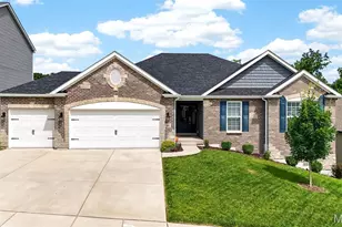 523 Clf Brk Dr, O'Fallon, MO 63366 - Photo 2