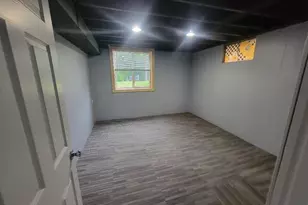 6128 Fee Fee Rd, Hazelwood, MO 63042 - Photo 16