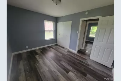 6128 Fee Fee Road, Hazelwood, MO 63042 - Photo 12