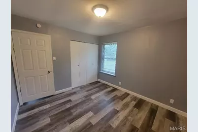 6128 Fee Fee Road, Hazelwood, MO 63042 - Photo 10