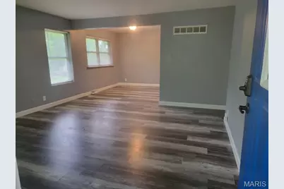 6128 Fee Fee Road, Hazelwood, MO 63042 - Photo 6