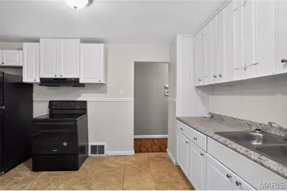 415 Millman Drive, Saint Louis, MO 63135 - Photo 8
