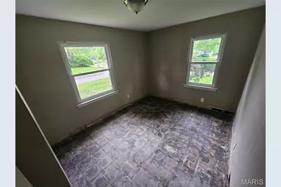 9801 Lorna Lane, Saint Louis, MO 63136 - Photo 12