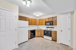 2339 Kratky Rd, Saint Louis, MO 63114 - Photo 4