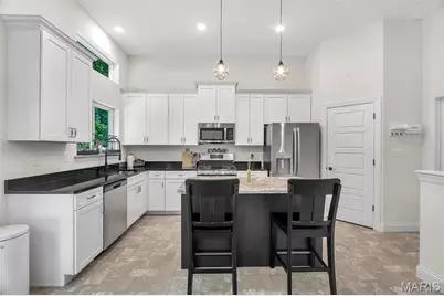 584 Lakewood Drive, Moscow Mills, MO 63362 - Photo 6