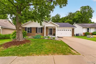 38 Barrington Dr, O'Fallon, MO 63376 - Photo 6