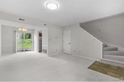 8813 Wrenwood Lane, Saint Louis, MO 63144 - Photo 6