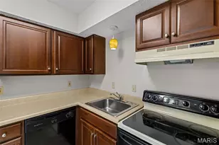 8813 Wrenwood Ln, Saint Louis, MO 63144 - Photo 16