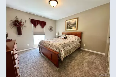 724 Autumnwood Forest Drive, Lake Saint Louis, MO 63367 - Photo 24
