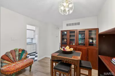 2029 Painted Leaf Drive, Saint Louis, MO 63043 - Photo 12