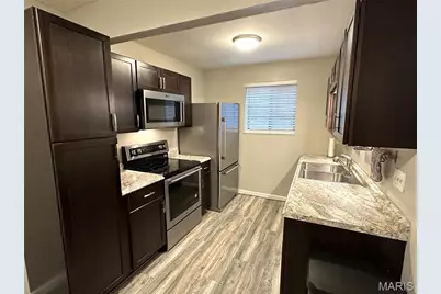 1741 Gascony Parc Drive, Lake Saint Louis, MO 63367 - Photo 4