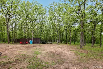 1066 Sun Meadow Road, Bourbon, MO 65441 - Photo 32
