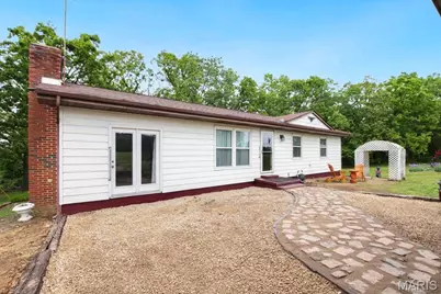 1066 Sun Meadow Road, Bourbon, MO 65441 - Photo 4