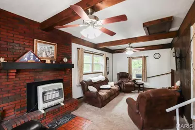 1066 Sun Meadow Road, Bourbon, MO 65441 - Photo 6
