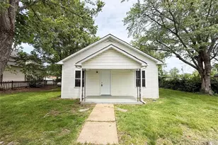 317 Sewell St, Sullivan, MO 63080 - Photo 1