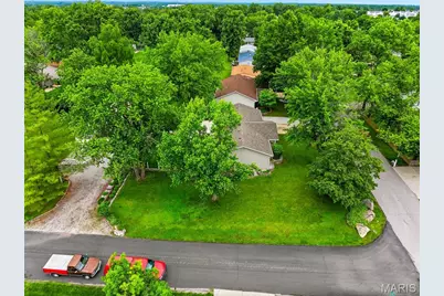 11 S Meadow Drive, O'Fallon, MO 63366 - Photo 56