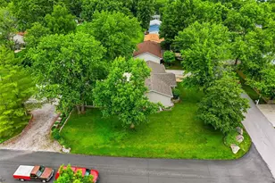 11 S Meadow Dr, O'Fallon, MO 63366 - Photo 56