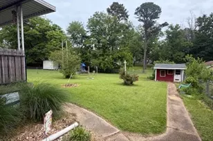 1905 Seifert Dr, Poplar Bluff, MO 63901 - Photo 4