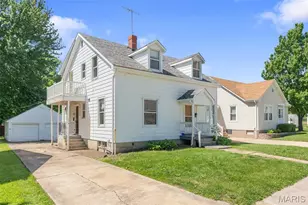 306 W 8th St, Washington, MO 63090 - Photo 2