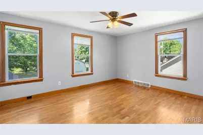 306 W 8th Street, Washington, MO 63090 - Photo 16