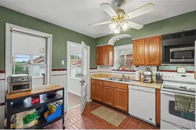707 Bellavilla Drive, Bella Villa, MO 63125 - Photo 10