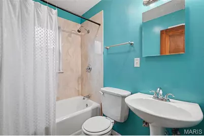 707 Bellavilla Drive, Bella Villa, MO 63125 - Photo 16