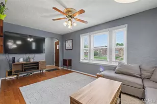707 Bella Villa Dr, Bella Villa, MO 63125 - Photo 6