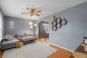 707 Bella Villa Dr, Bella Villa, MO 63125 - Photo 4