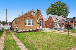 707 Bella Villa Dr, Bella Villa, MO 63125 - Photo 2