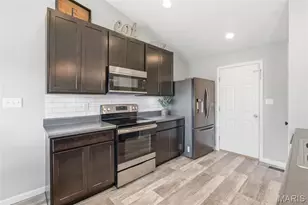 128 Champions Ln, Wentzville, MO 63385 - Photo 8