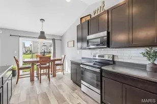 128 Champions Ln, Wentzville, MO 63385 - Photo 6