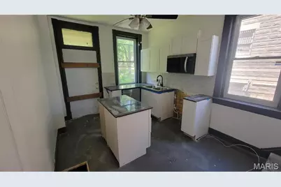 1215 Oakley Place, Saint Louis, MO 63112 - Photo 8