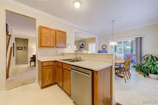 563 Boulder River Dr, O'Fallon, MO 63368 - Photo 10
