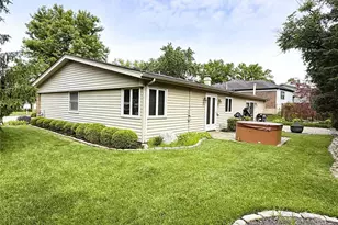 8 Sweet Meadows Ln, Ballwin, MO 63011 - Photo 24