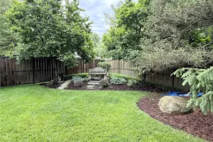 8 Sweet Meadows Ln, Ballwin, MO 63011 - Photo 12